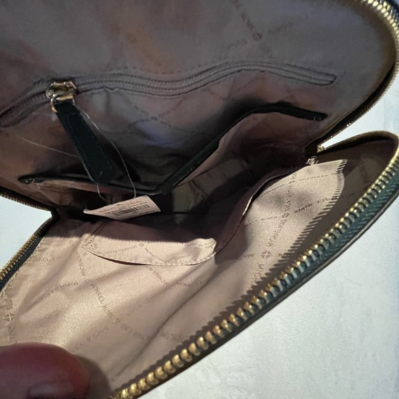 Micheal Kors LG Leather Emmy backpack in Racing Green - Picture 5 of 5